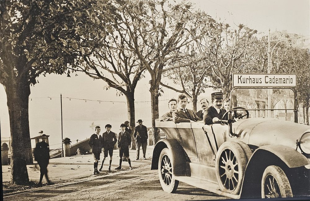 Kurhaus Cademario, historische Aufnahme mit Automobil
